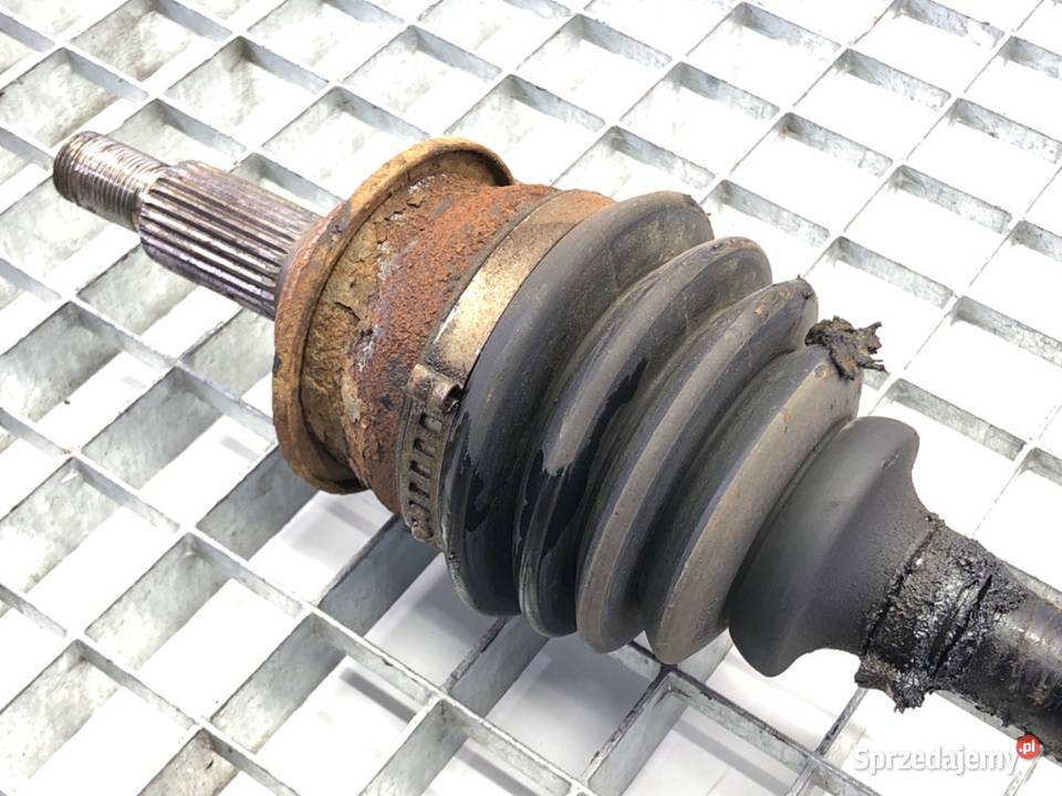 PÓŁOŚ LEWY PRZÓD SUZUKI SWIFT III 13 75 PRZEGUB podkarpackie