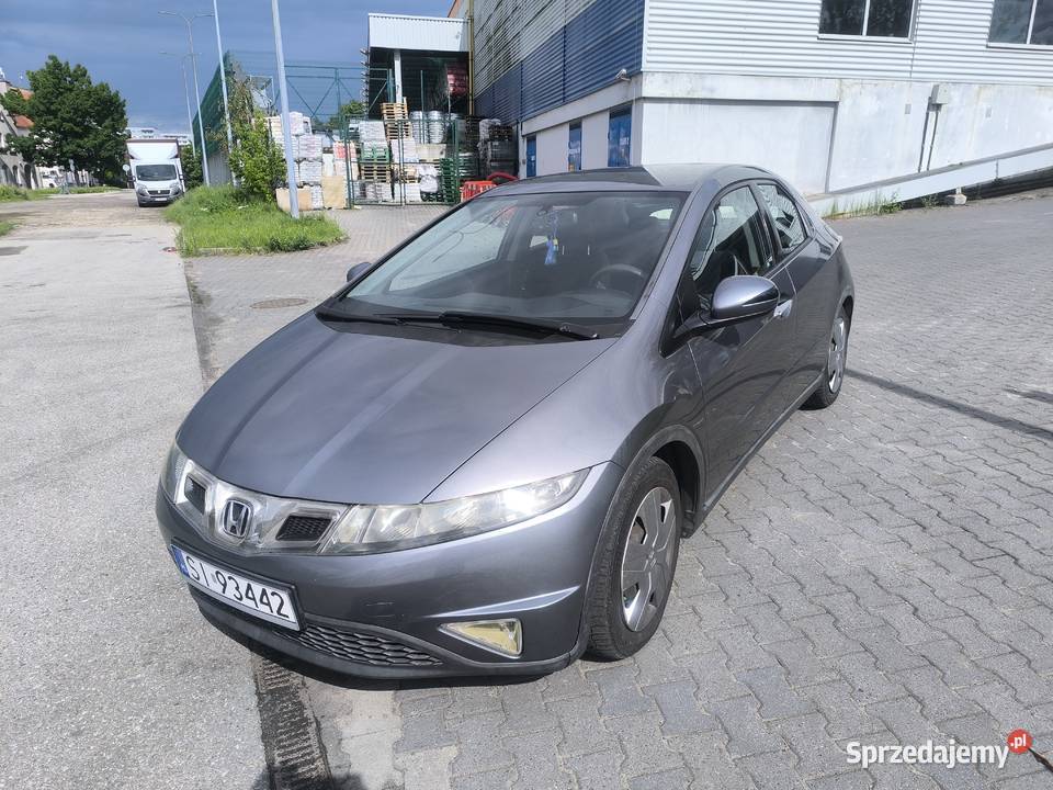 Honda civic 8 ufo mały przebieg polski salon światła przeciwmgielne Siemianowice Śląskie