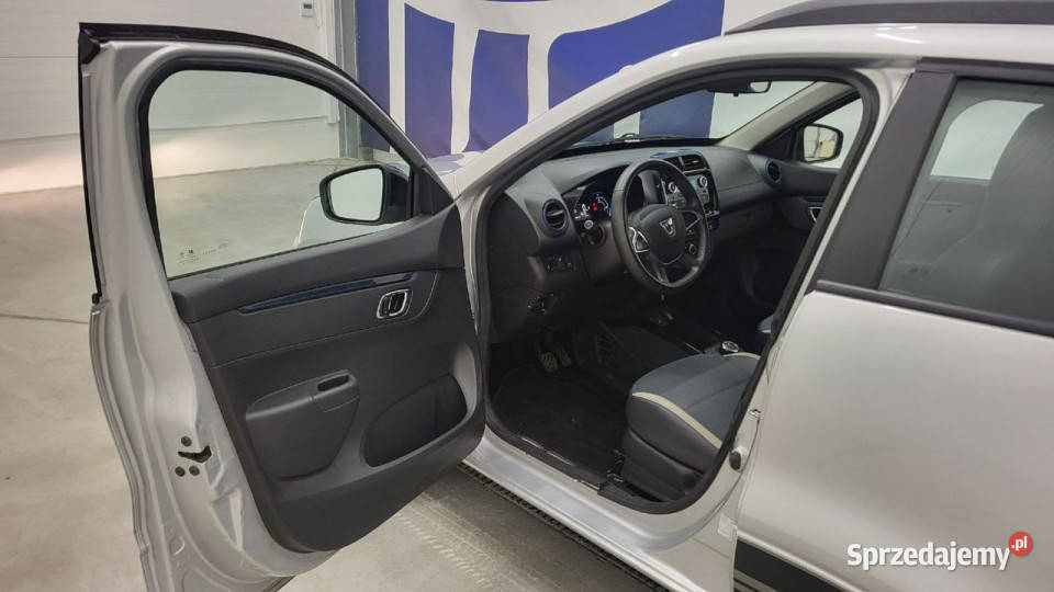 Dacia spring 274kWh Essential światła przeciwmgielne Grójec