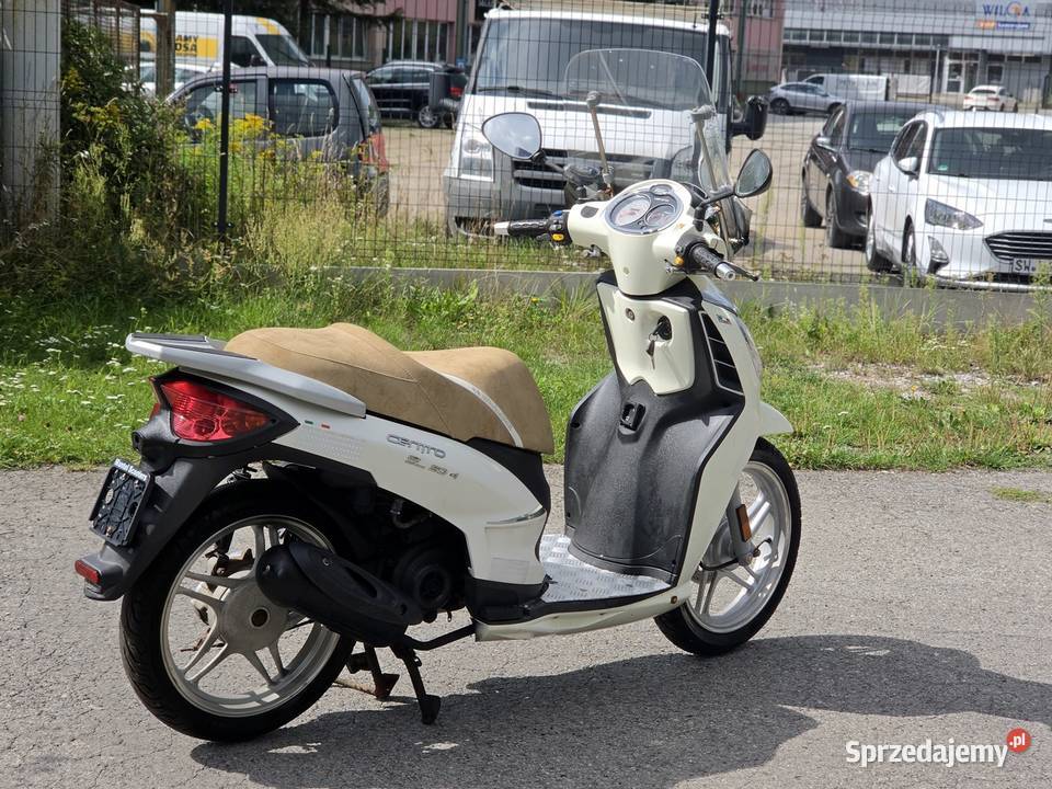 Malaguti Centro 50 ccm 4t skuter na dużych