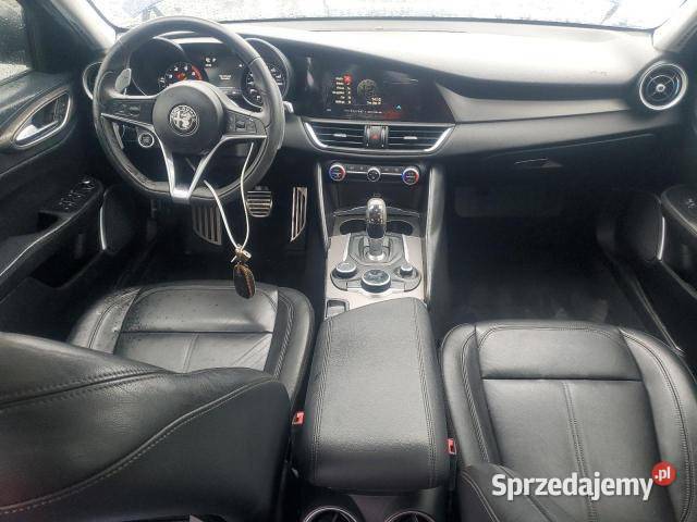 ALFA ROMEO GIULIA produkcji 2017 z USA Warszawa