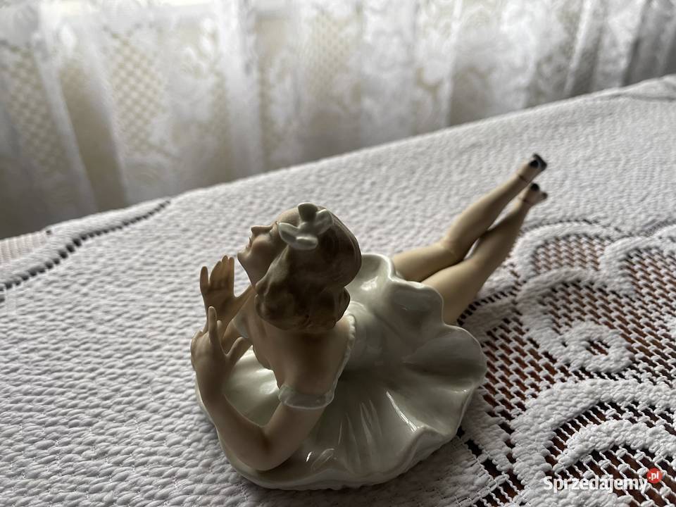 Figurka Wallendorf Baletnica w figlarnej pozie Jarocin