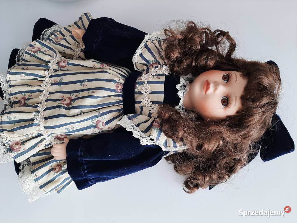 Śliczna stara kolekcjonerska lalka porcelanowa Inowrocław