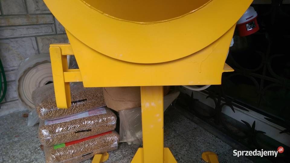 Młyn młotkowy bijakowy M 02 śrutownik