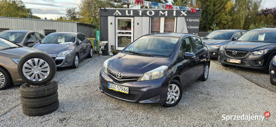 Toyota Yaris Salon GWARANCJA W Możliwa zamiana lakier metallic Świdnica