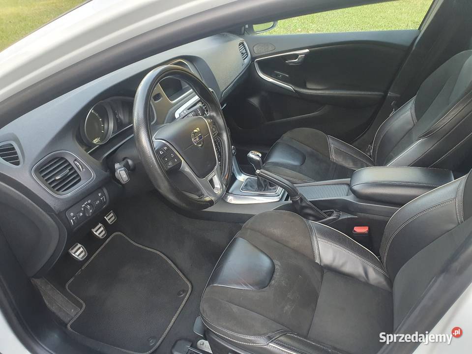 Volvo V40 RDesign 20 HDi 120 Biała Perła śląskie Gliwice