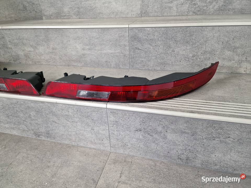 Lampa zderzaka tyłi Q3 Lift 8U0945095B osobowe Kończyce Małe sprzedam