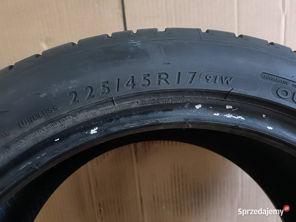 Opona letnia Dunlop Sport Maxx RT 22545R17 91 W
