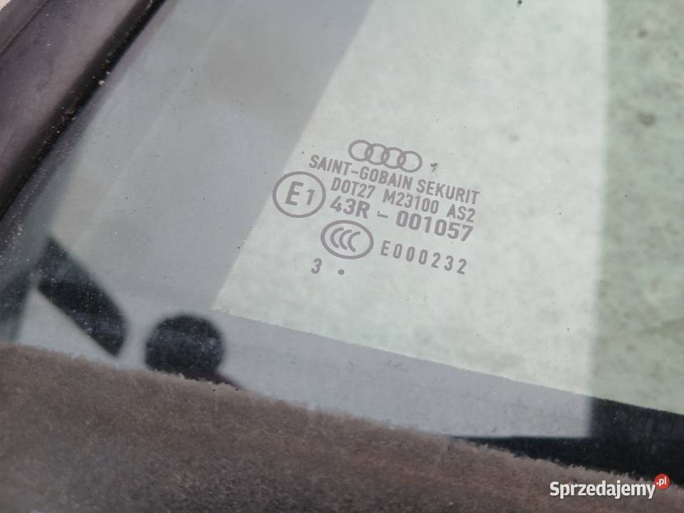 Szyba boczna drzwi lewy tył Audi A4 B6 B7 sedan
