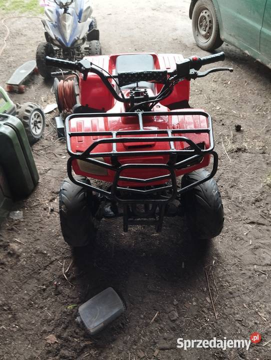 Sprzedam quada pali skręca hamuje wszystko ok Pozostałe