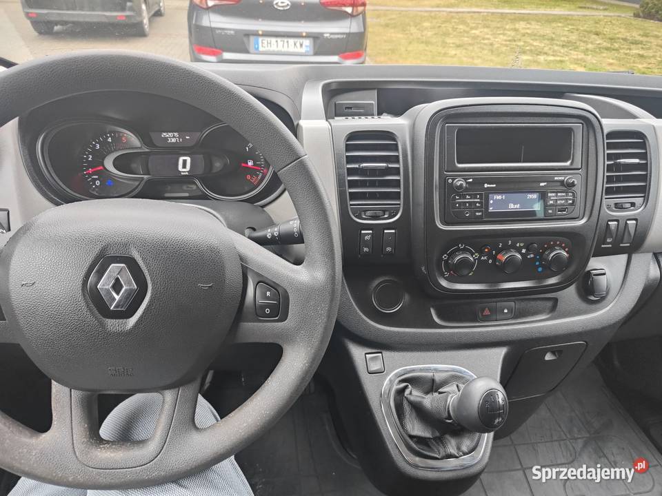 Renault Trafic 2019r 16 120 9osobowy 1598cm3 małopolskie Wojnicz