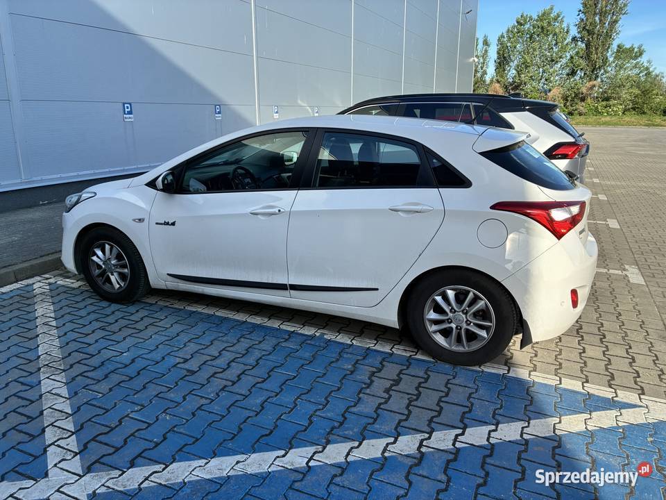 HYUNDAI I3016 gdi 135 20142015r 1591cm3 mazowieckie Warszawa