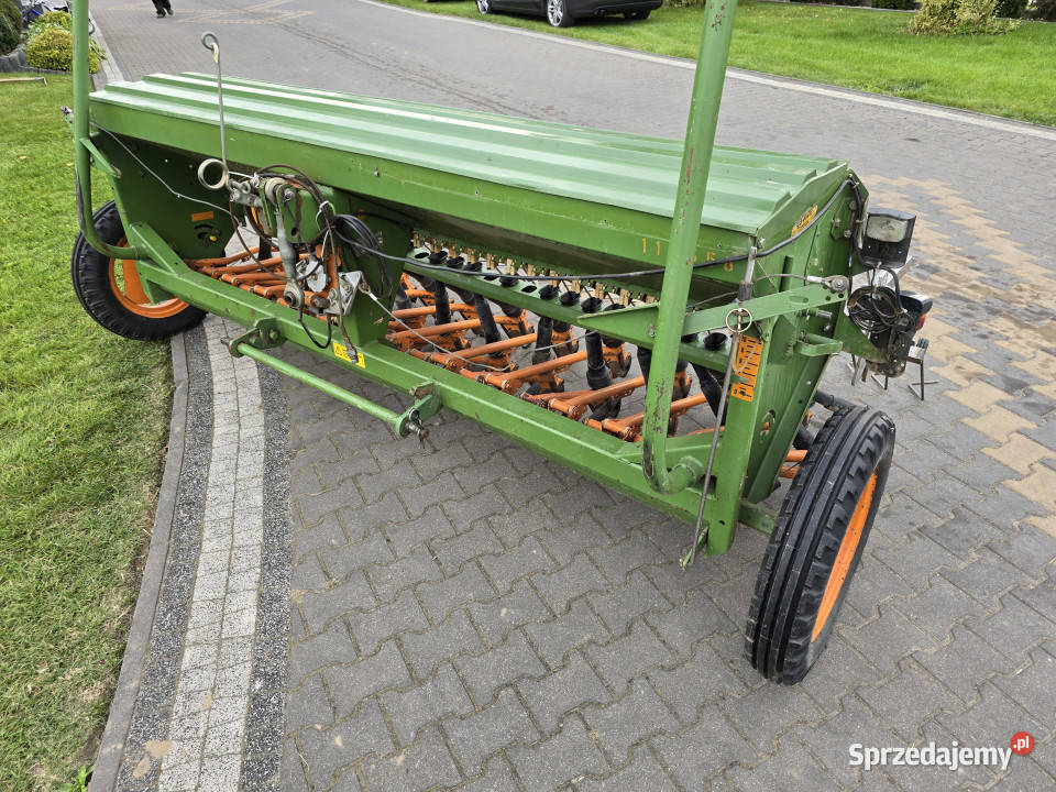 Siewnik AMAZONE D830 SPECIAL 3 m Baliki