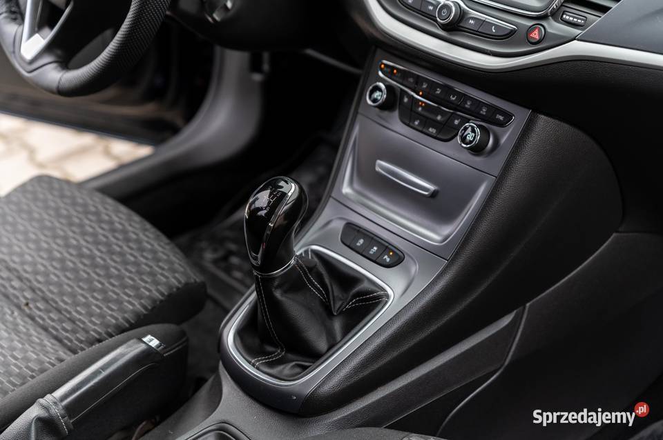 OPEL ASTRA K Targowiska sprzedam