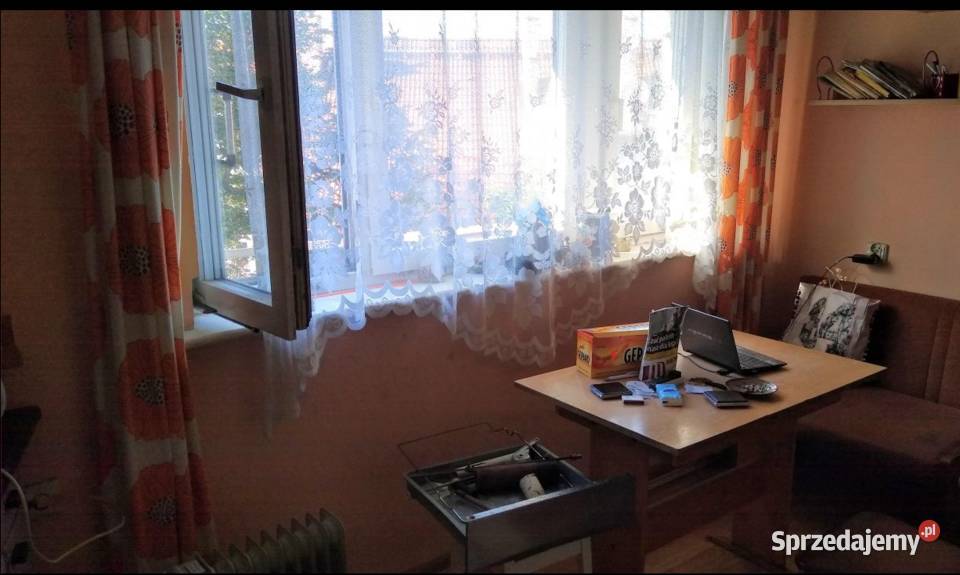 3pok 90met Rycerskiej PIWNICAKOMÓRKA Legnica Liczba pokoi 3