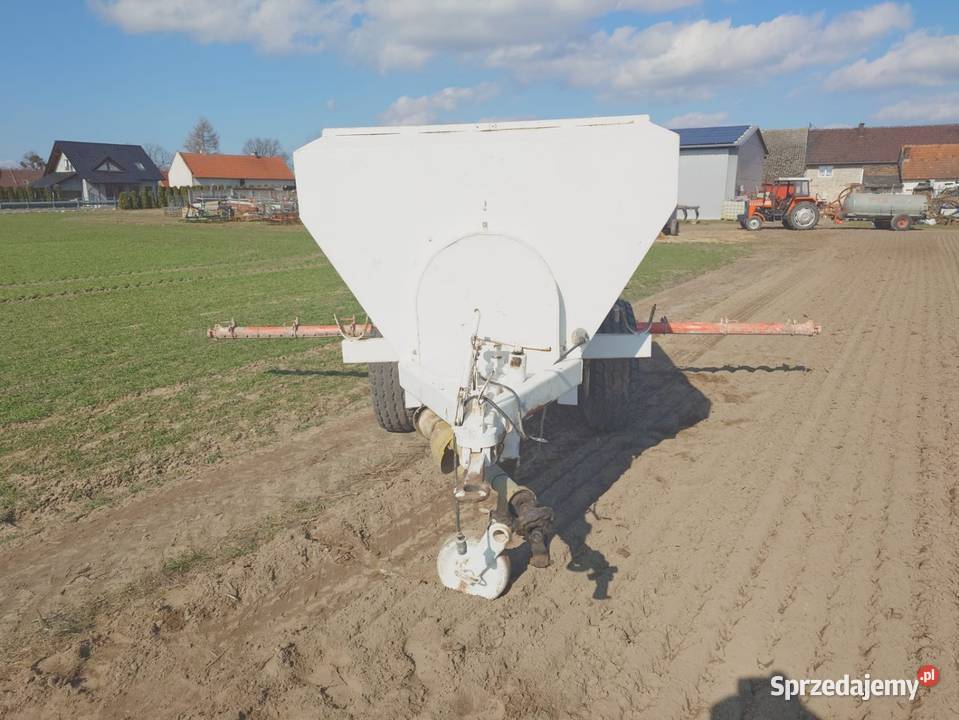 Rozsiewacz Wapna nie Amazone opolskie Korfantów