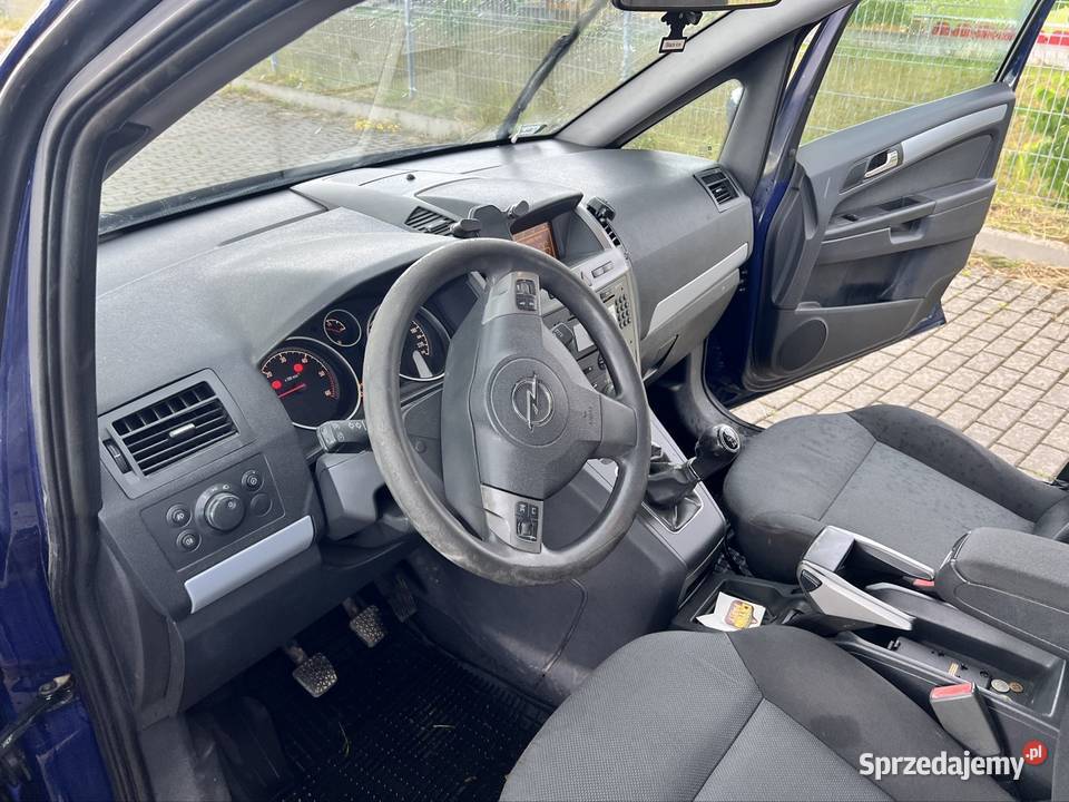 Sprzedam Opel Zafira 1900cm3