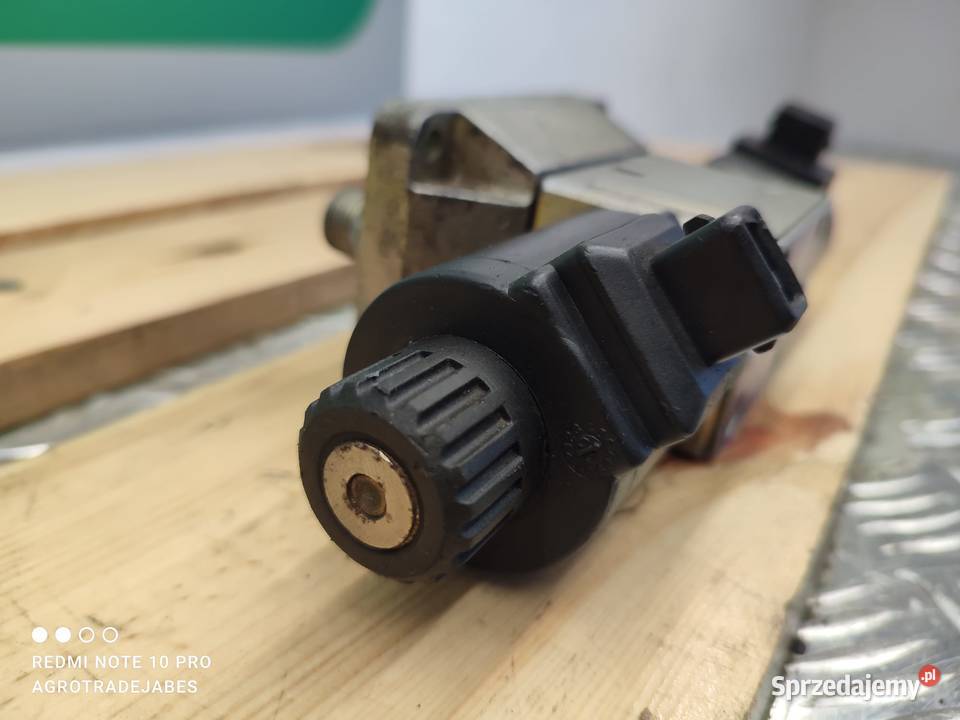 Elektrohydrauliczy zawór kierunkowy AZ101352 Wilkowo