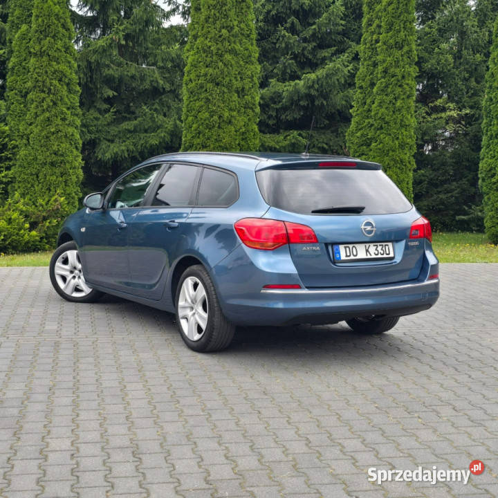 Opel Astra Opel Astra J 14 Benzyna 100 Selection Ostrów Mazowiecka sprzedam