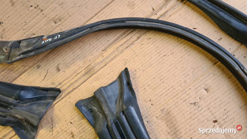 Subaru Legacy 3 BH5 uszczelki szyby ramy drzwi Legnica