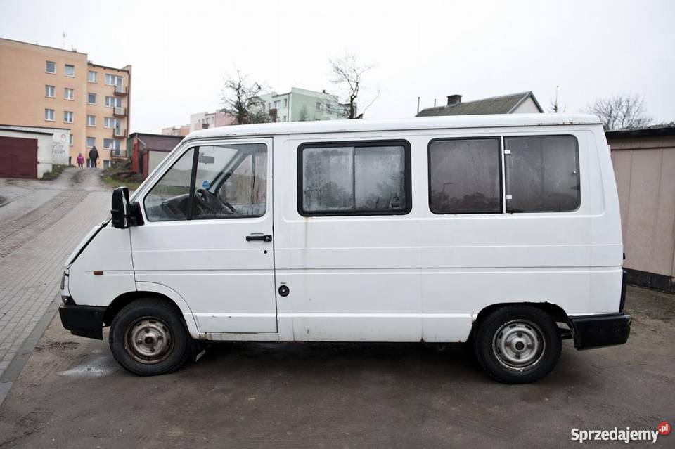 Bus Renault Trafik 98r towarowoosobowy tanio Działdowo