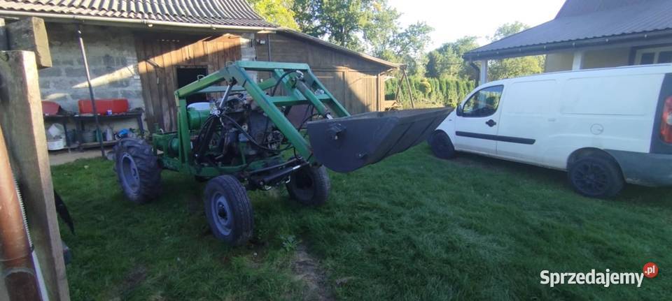 Sprzedam mini ładowarkę z łyżką trzeba jedynie Dobryniów-Kolonia