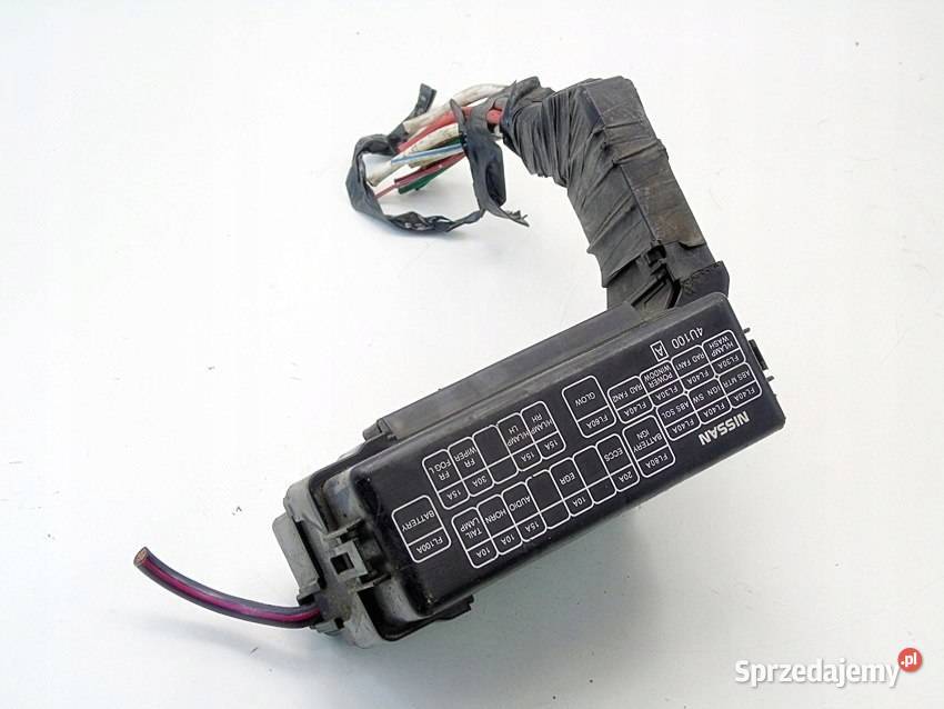 Skrzynka bezpieczników Nissan Almera Tino 2002 osobowe