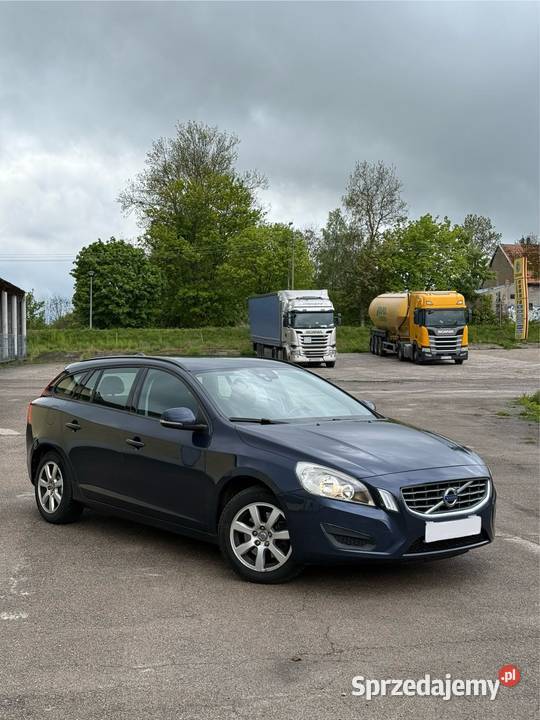 Volvo v60 t3 4/5