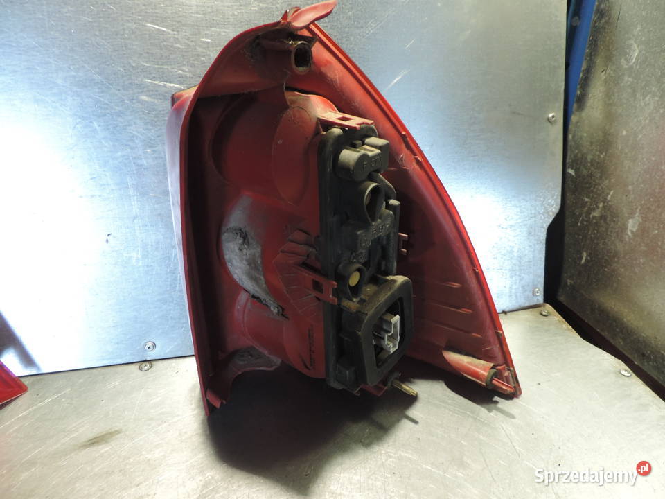 LAMPA LEWY TYŁ PEUGEOT 307 FL KOMBI SW Nowy Sącz