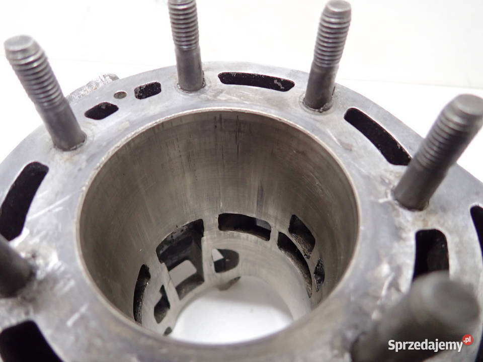 Cylinder Nikasil Lekkie Rysy Nowy Tłok 8109DB Strzelce Krajeńskie