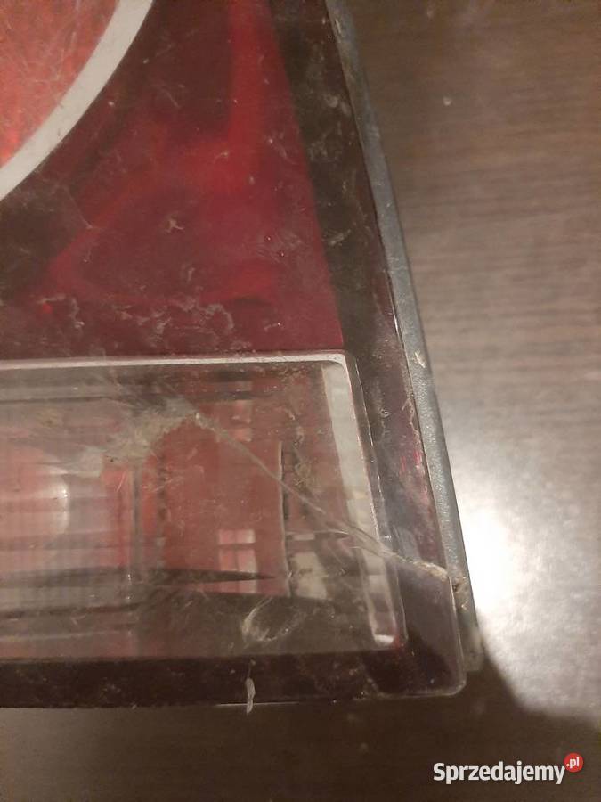 Lampa tylna lewa vw polo 9n lift osobowe Sosnowiec