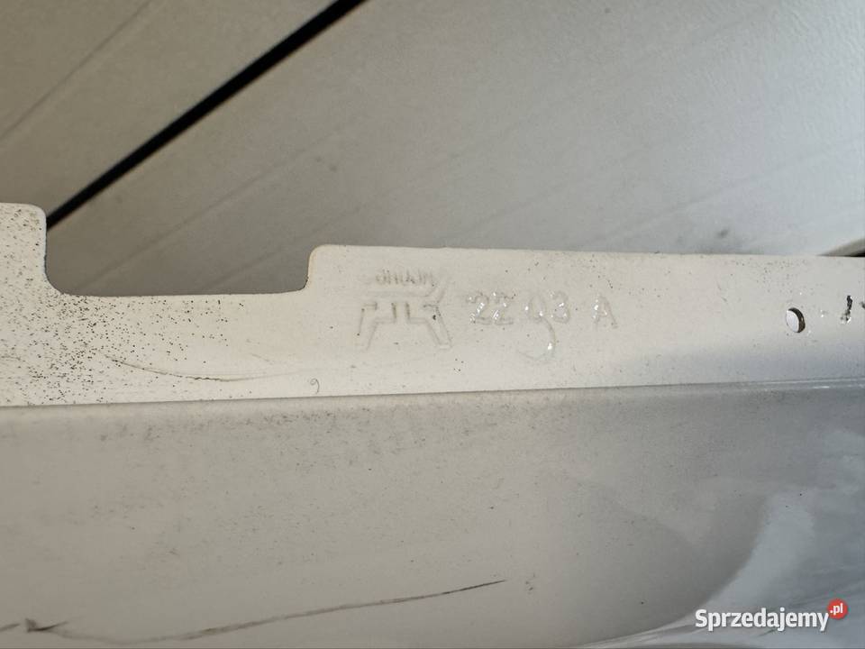 Błotnik prawy przód Audi A4 B8 0711 Jasienica sprzedam
