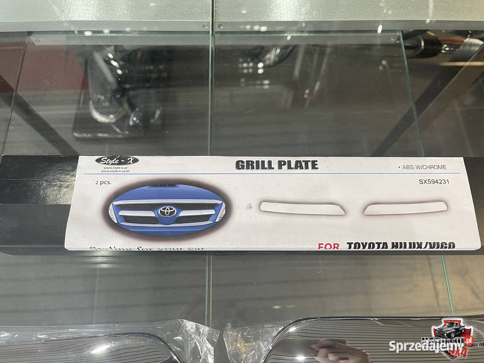 Nakładki na GRILL Toyota HILUX VIGO Pasłęk