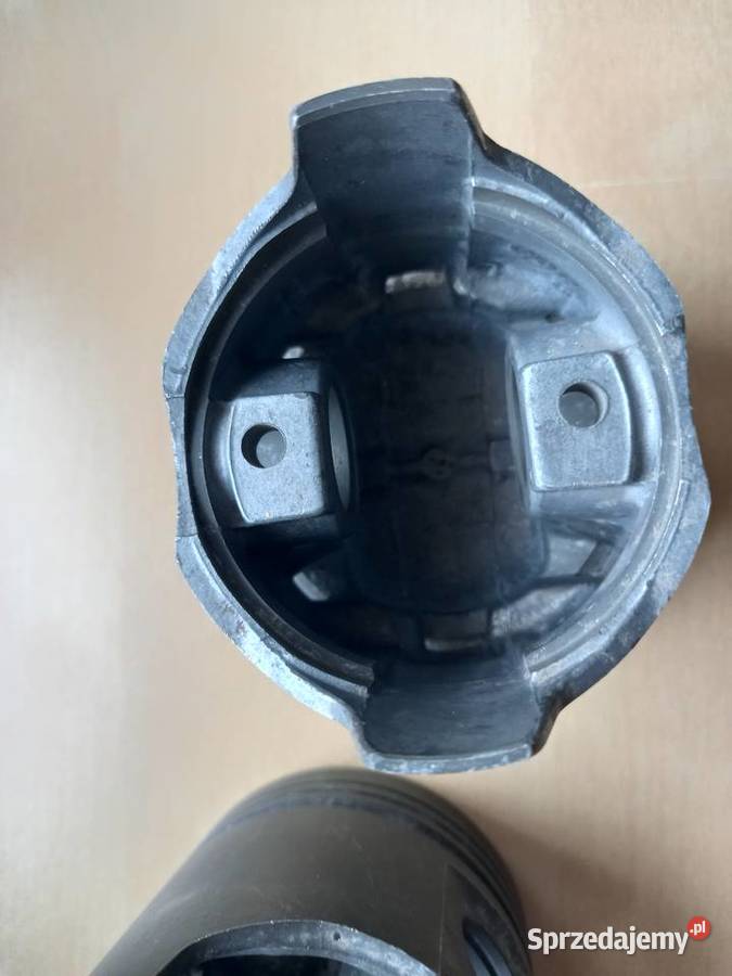 Fiat 126p tłoki 41 oryginalne FIAT Bukownica sprzedam