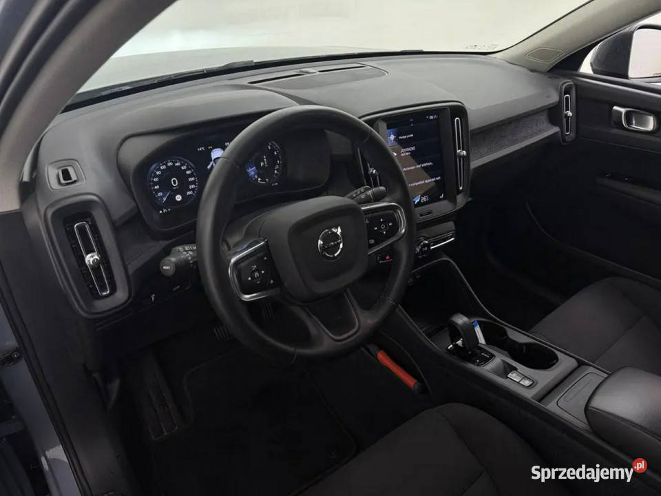 Volvo XC 40 15 Automat Podgrzewane fotele i Lipówki