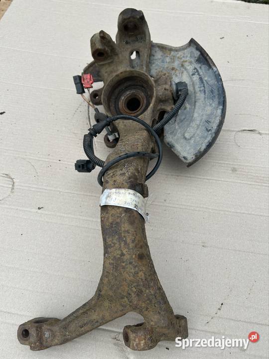 Zwrotnica prawy przód Passat b5 fl 19tdi 101