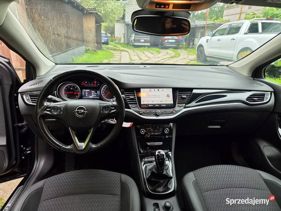 Opel Astra Sports Tourer 1 4T 150 super 96 Astra łódzkie