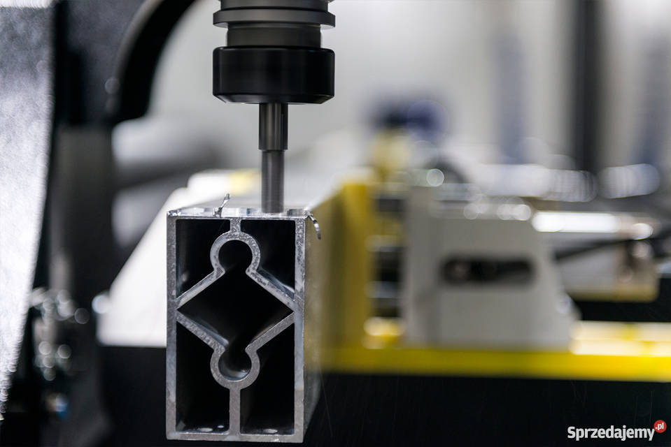 CENTRUM OBRÓBCZE STEROWANE CNC osie 3 1 Obodowo