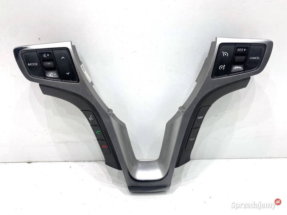 PRZEŁĄCZNIKI KIEROWNICY HYUNDAI i40 39R29U1110