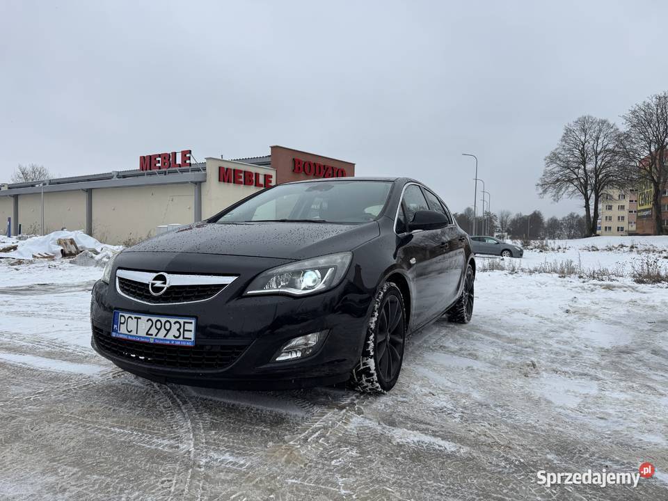 Opel Astra J 14T 140 2010 Szczecinek