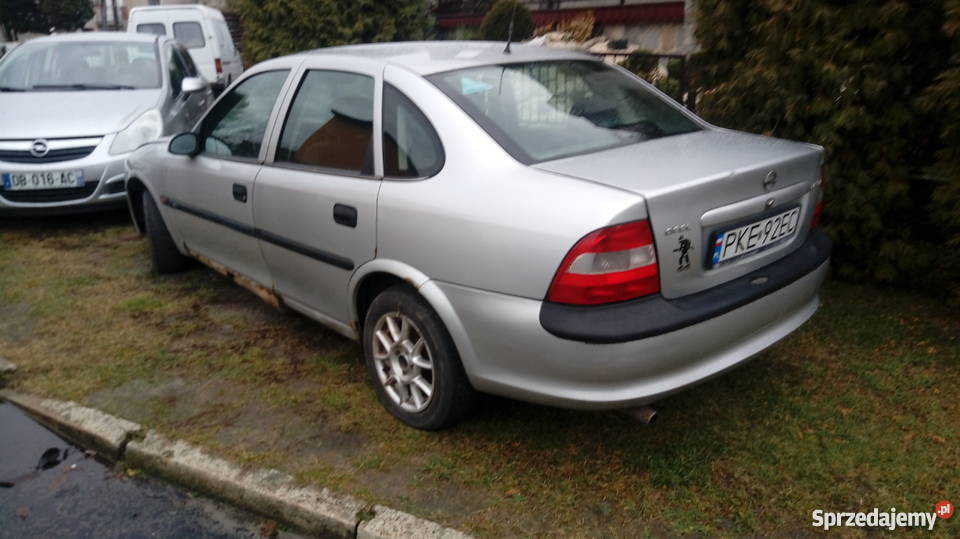 zderzak opel vectra b tył sedan osobowe wielkopolskie