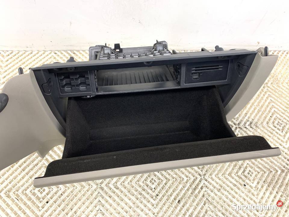 SCHOWEK PASAŻERA VW GOLF VII Kombi PÓŁKA DESKI