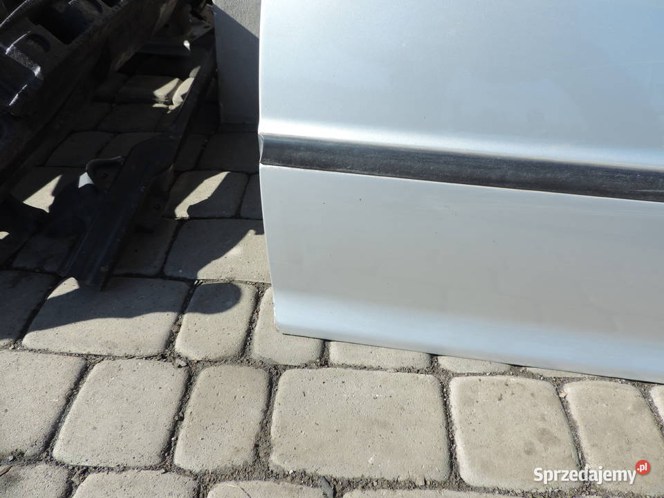 DRZWI LEWY PRZÓD BMW E46 FL KOMBI TTITAN SILBER Nowy Sącz