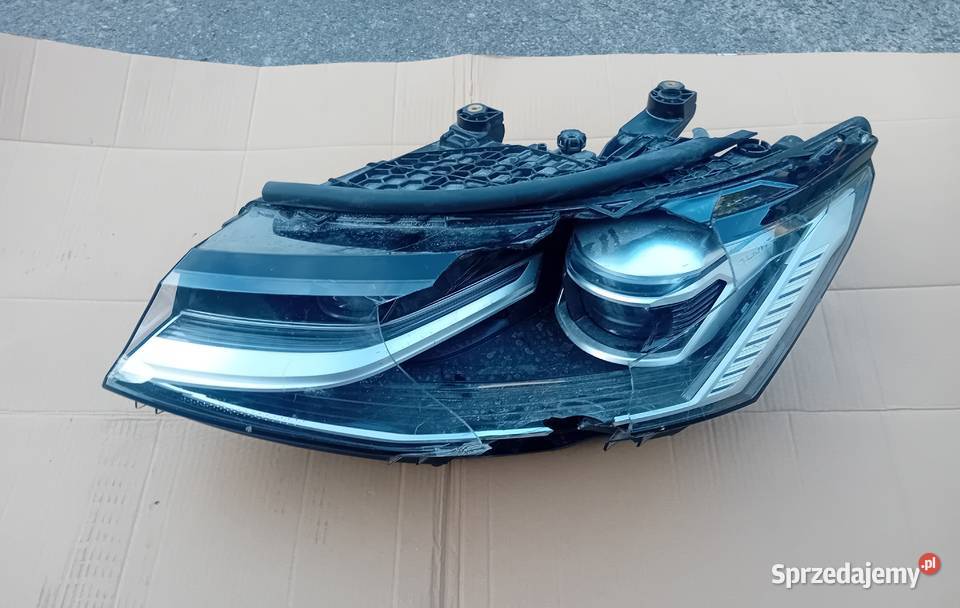 VW T7 IQ Light reflektor lampa lewy przód Przeźmierowo