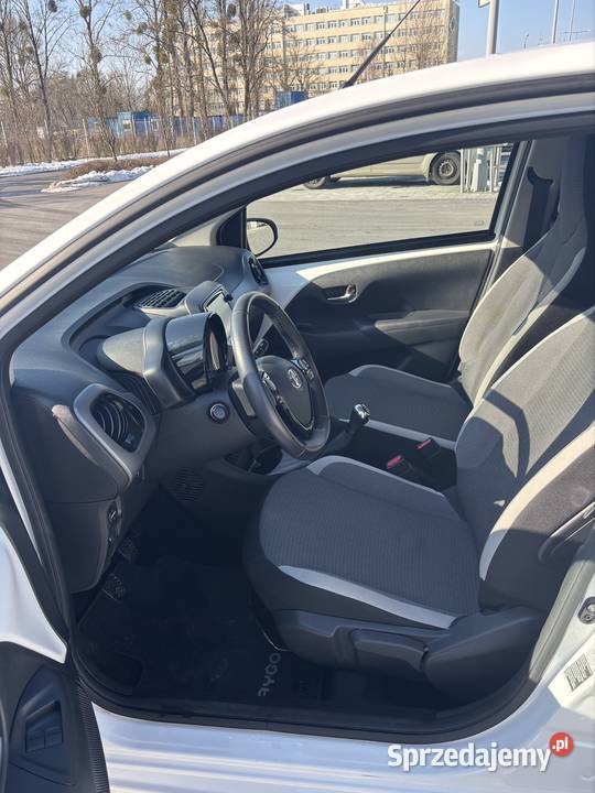 Niski Przebieg Sprzedam Toyota Aygo 2021 światła LED Poznań