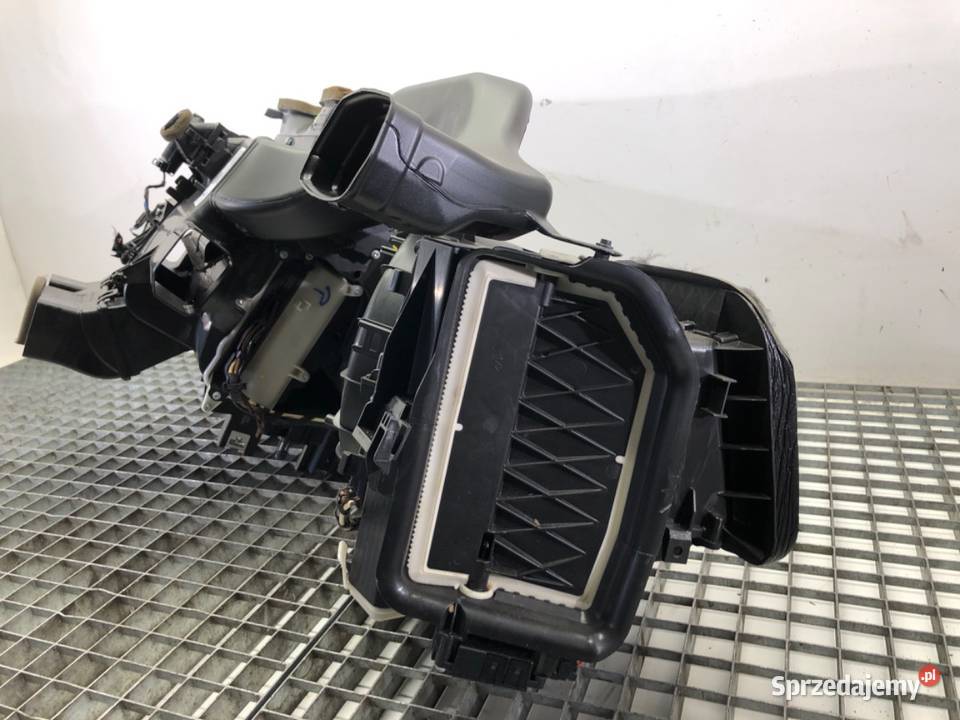 NAGRZEWNICA KOMPLETNA KOMBAJN AUDI A4 B9 osobowe podkarpackie