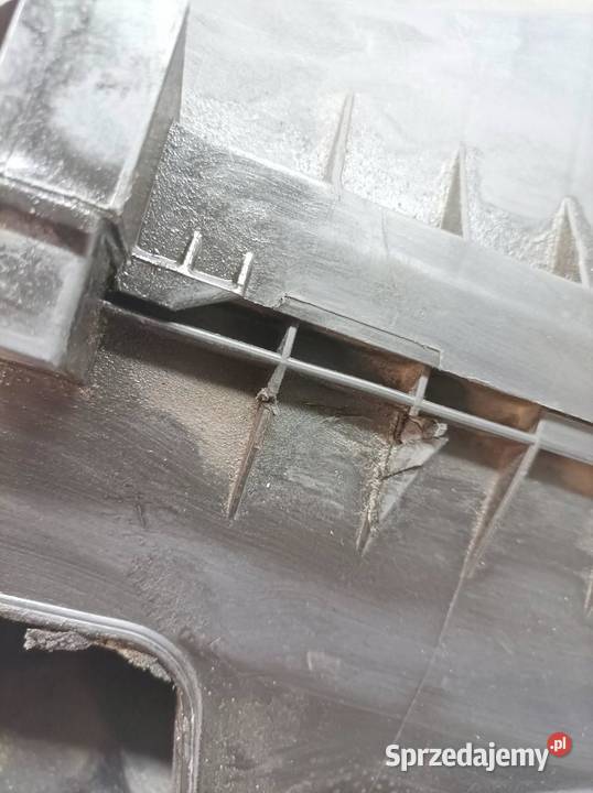 OBUDOWA FILTRA POWIETRZA 0R04 20 D4D Toyota