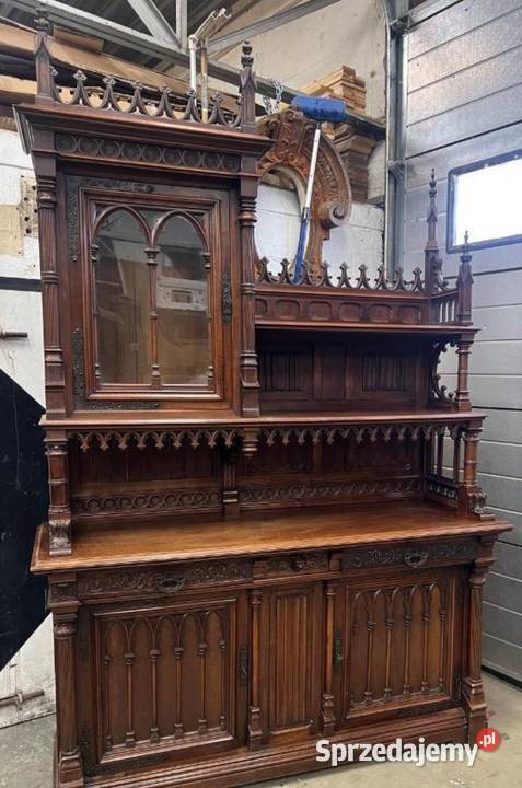 zestaw mebli do jadalni neogotyk