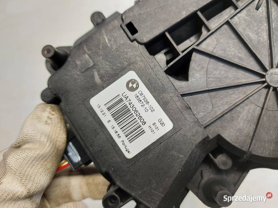 BMW G21 G20 Kombi 330e moduł zamek klapy