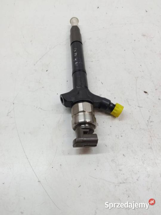 WTRYSKIWACZ 236700R180 20 D4D Toyota Avensis II Wtryskiwacze sprzedam
